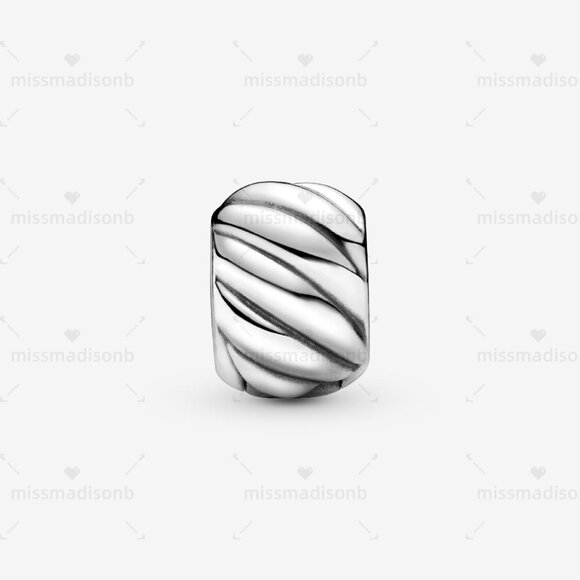 Pandora Polished Feathered Clip Charm - Picture 2 of 5